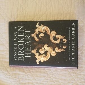 Once Upon a Broken Heart by Stephanie Garber